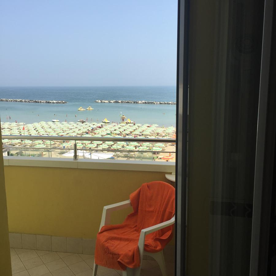 Hotel Sandra Gatteo a Mare Exterior photo